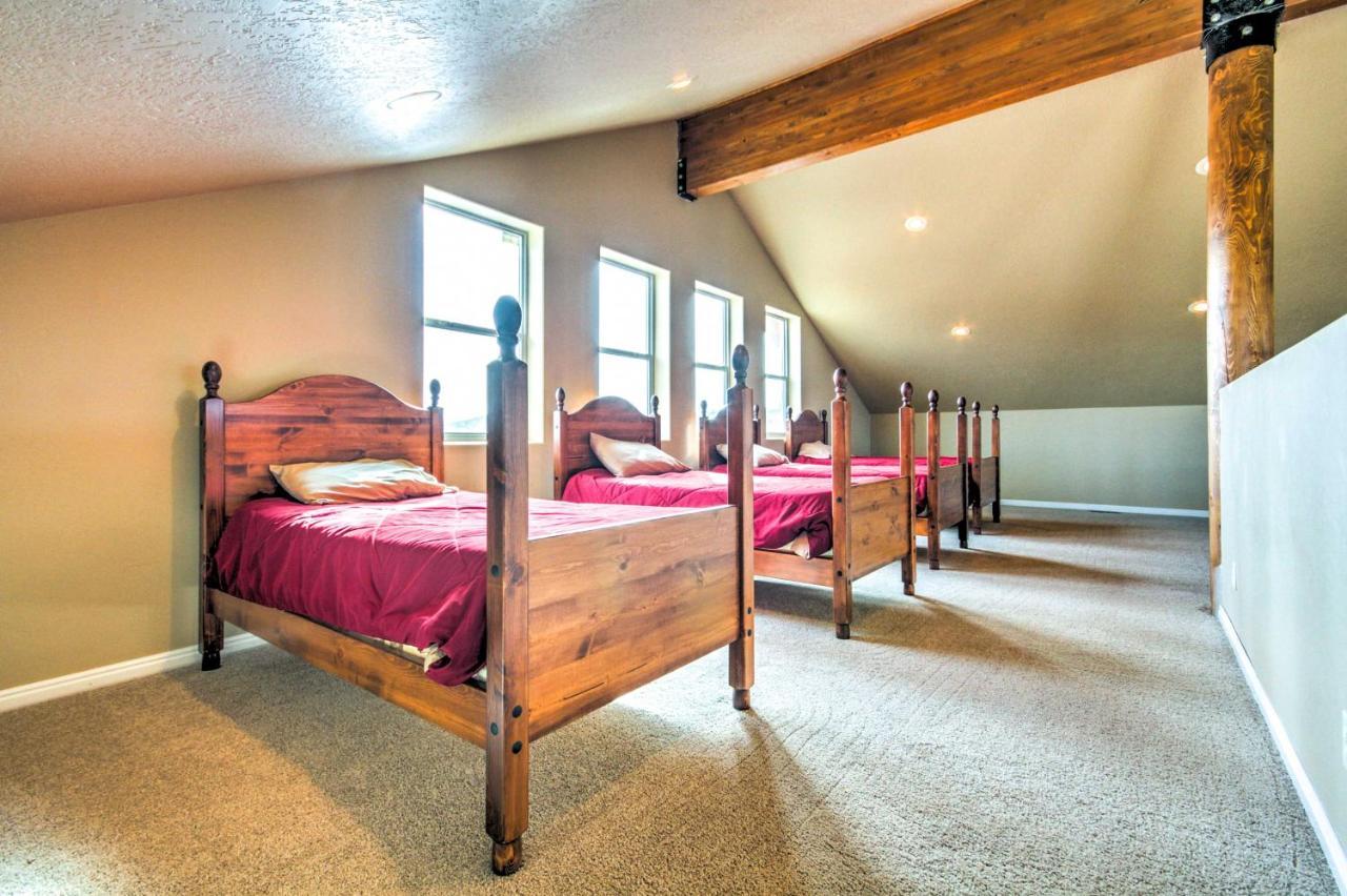 Rustic Bryce Canyon Home With Deck On Sevier River! Hatch Bagian luar foto